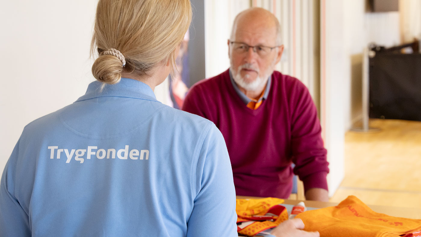 Samtale mellem hundeejer og TrygFonden til optagelsesprøve